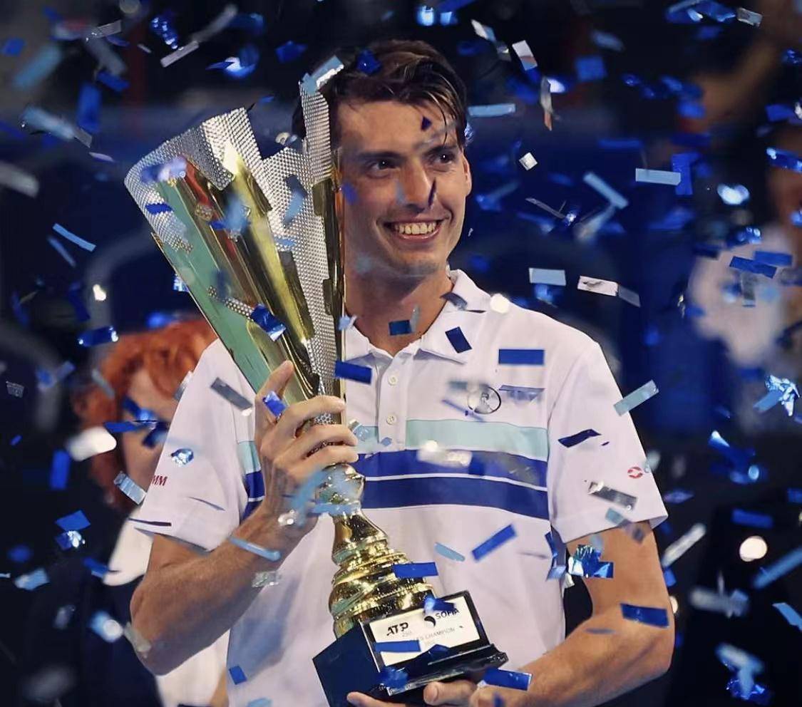 费德勒连续二十场比赛得分超过晋级下一阶段，G2不断突破！-九游